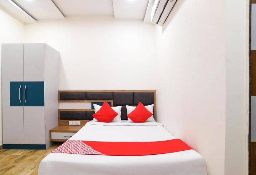 호텔 Oyo 77772  Ss Blu