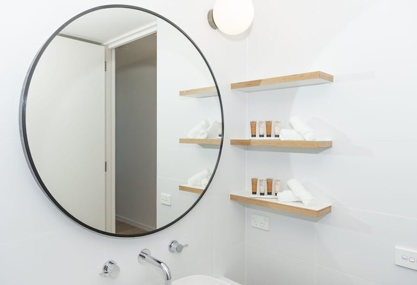 هتل Oaks R Suites Geelong