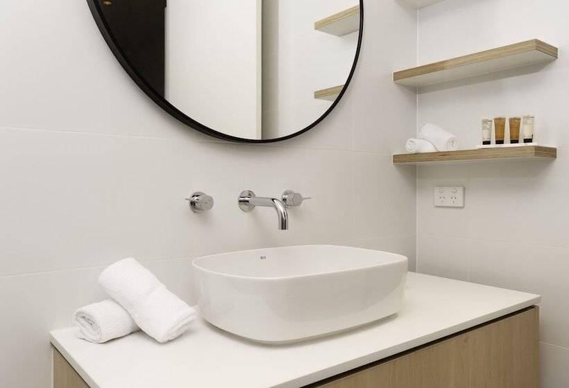 هتل Oaks R Suites Geelong