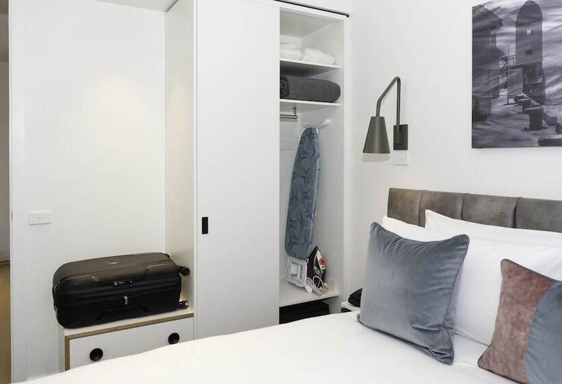 هتل Oaks R Suites Geelong