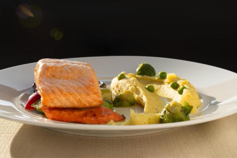 בית מלון כפרי Ramada By Wyndham Izmir Aliaga