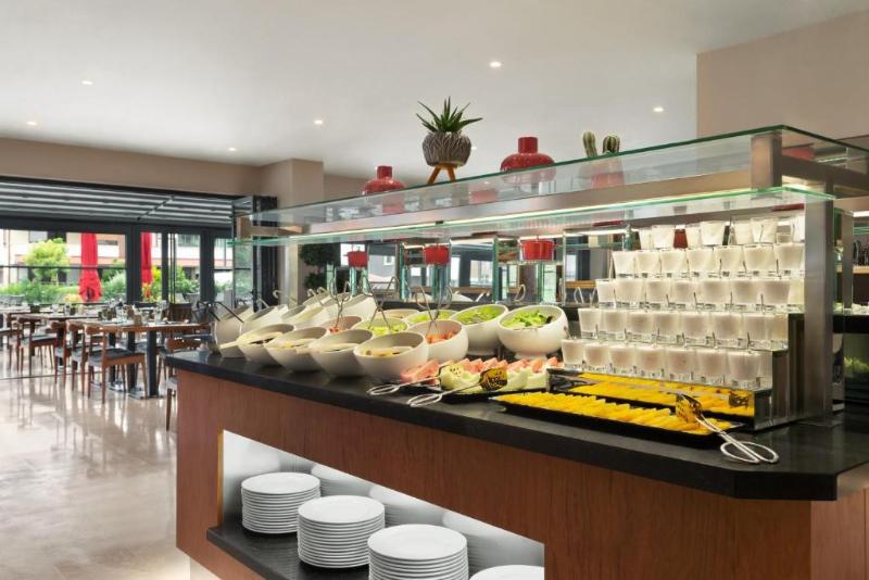 בית מלון כפרי Ramada By Wyndham Izmir Aliaga