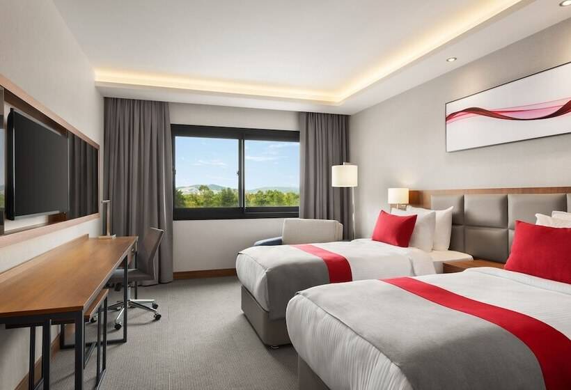호텔 Ramada By Wyndham Izmir Aliaga
