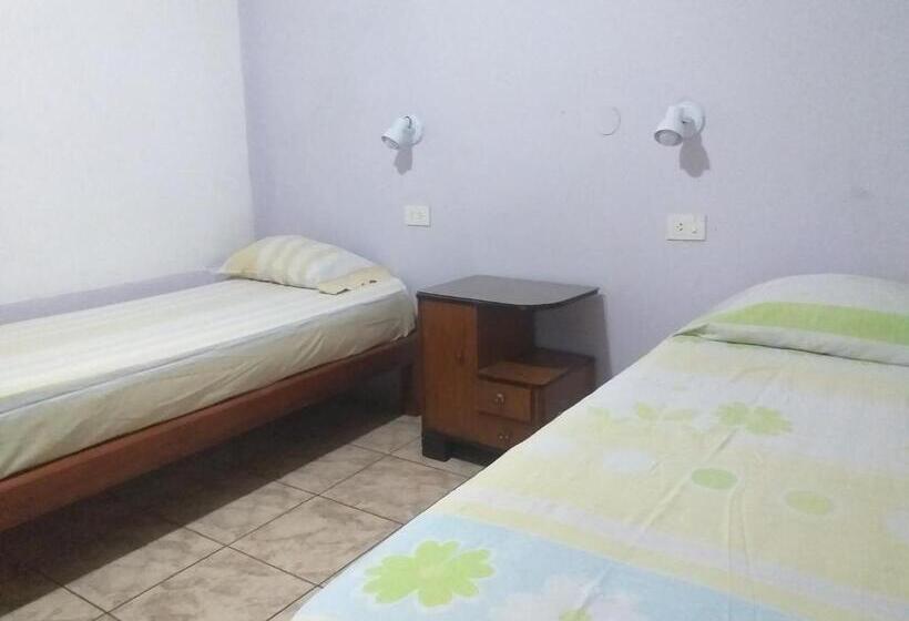 Residencial Santiago Habitaciones Hotel Bed & Break Fast