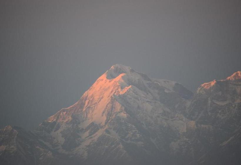 בית מלון כפרי The Satkhol Retreat