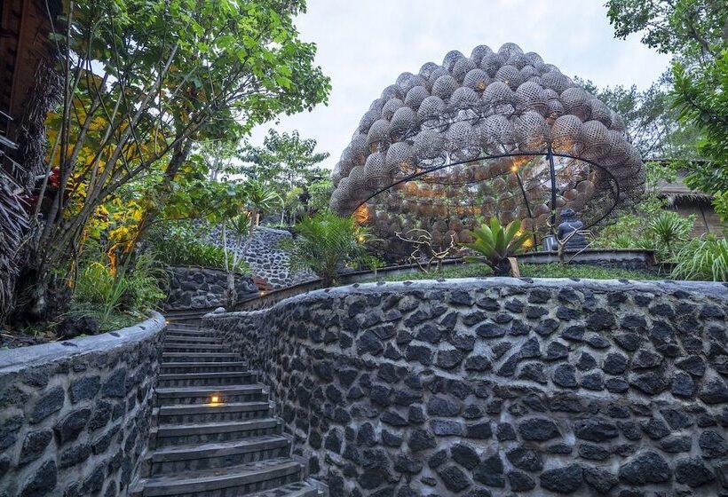 בית מלון כפרי Tira Vilagna Suites & Spa