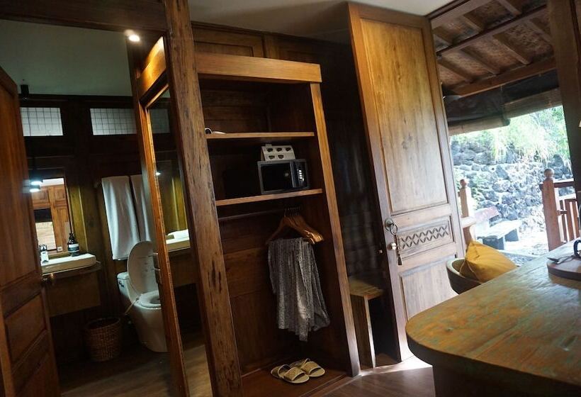 בית מלון כפרי Tira Vilagna Suites & Spa