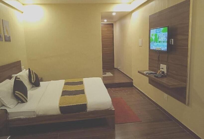 בית מלון כפרי Vikram Palace