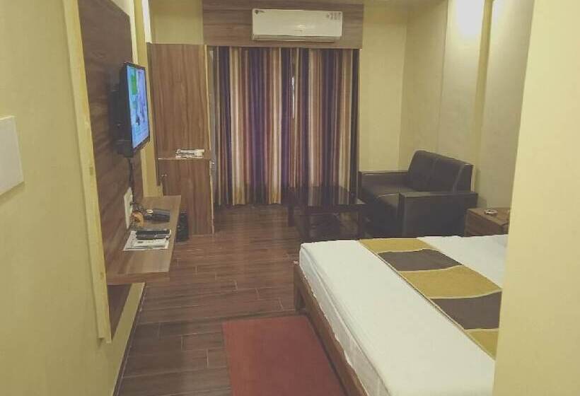 בית מלון כפרי Vikram Palace