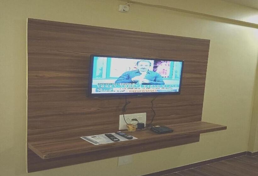 Отель Vikram Palace