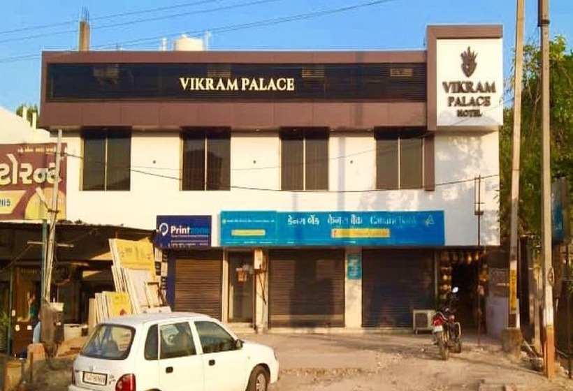 בית מלון כפרי Vikram Palace