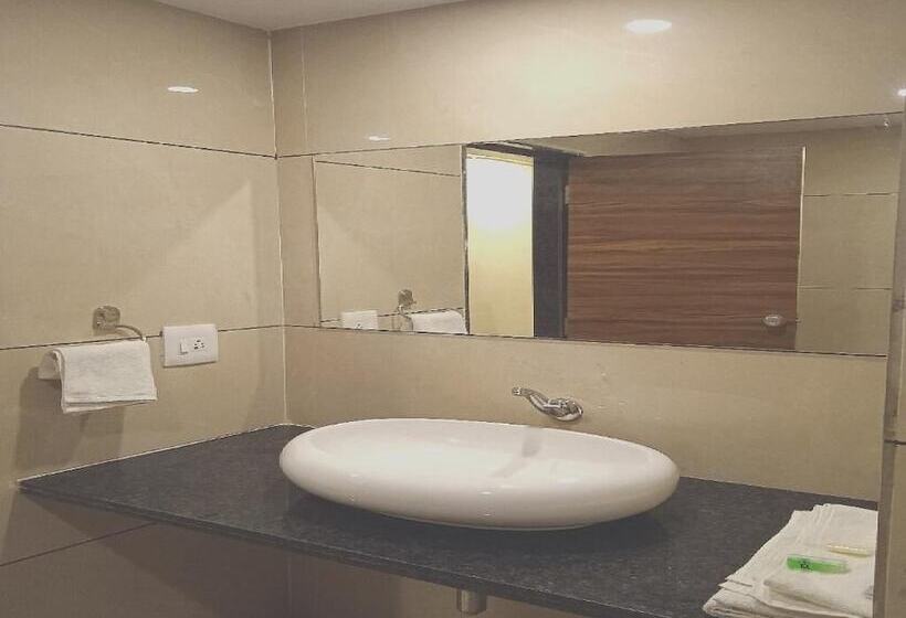 בית מלון כפרי Vikram Palace