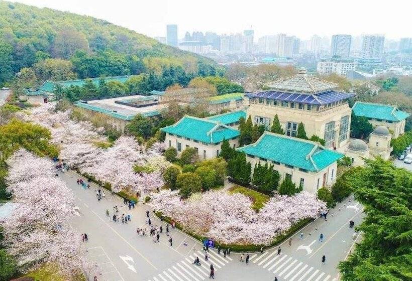 Hotel Optical Valley Convention