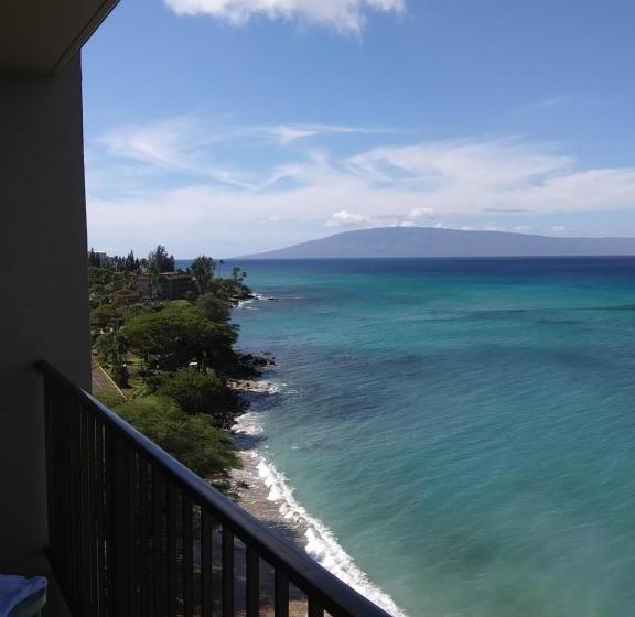 Kahana Beach Resort