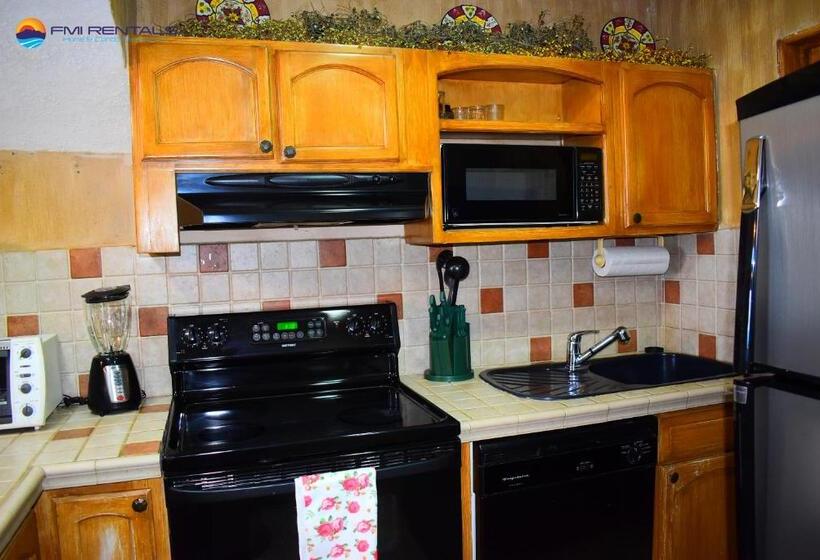 Marina Pinacate B 102