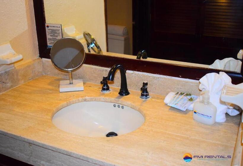 Marina Pinacate B 308