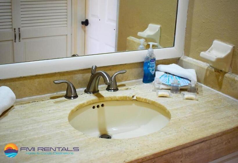 Marina Pinacate B 319