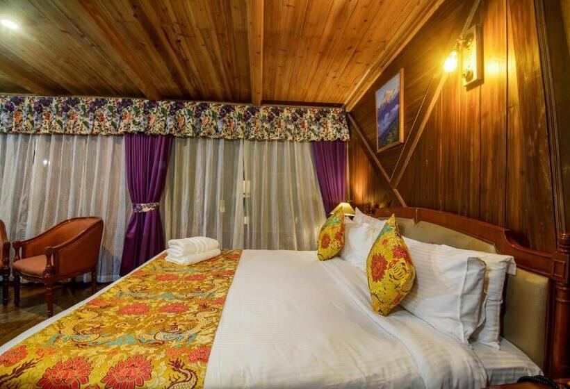 Muscatel Himalayan Resort   400 Mts From Mall Road