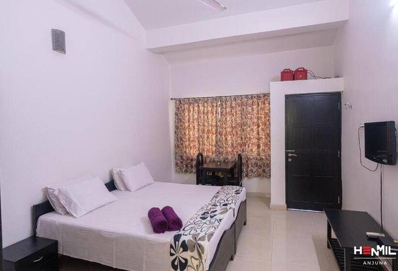پانسیون Henmil Anjuna