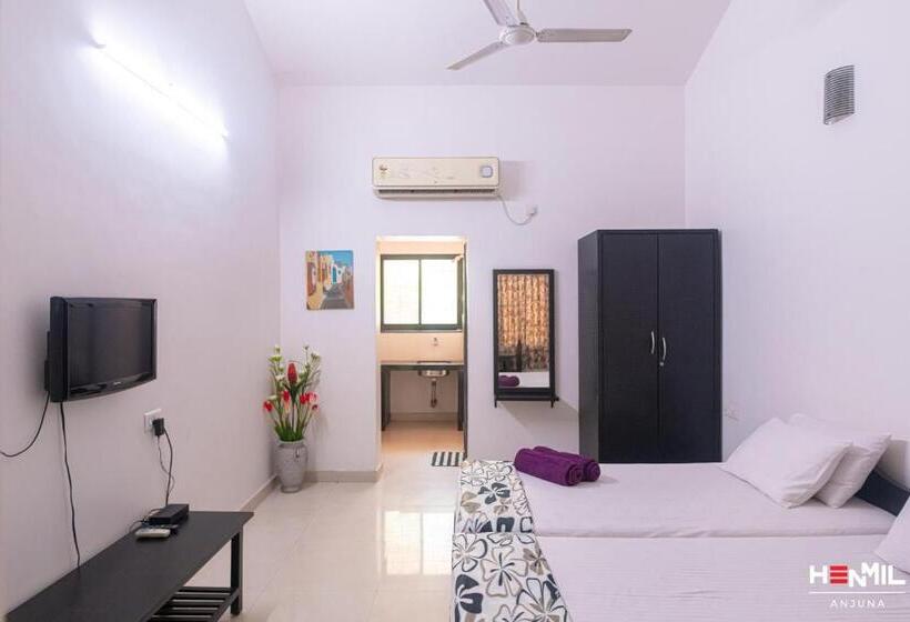 پانسیون Henmil Anjuna
