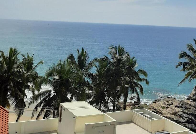 پانسیون Varma Sea View Villas