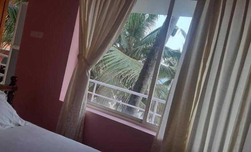 پانسیون Varma Sea View Villas