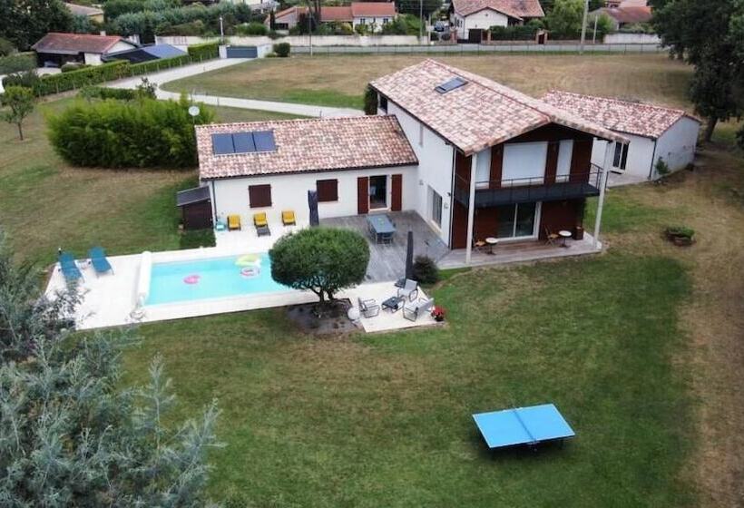 مبيت وإفطار La Planette