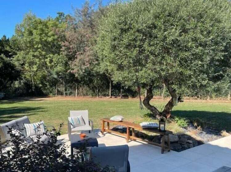 مبيت وإفطار La Planette