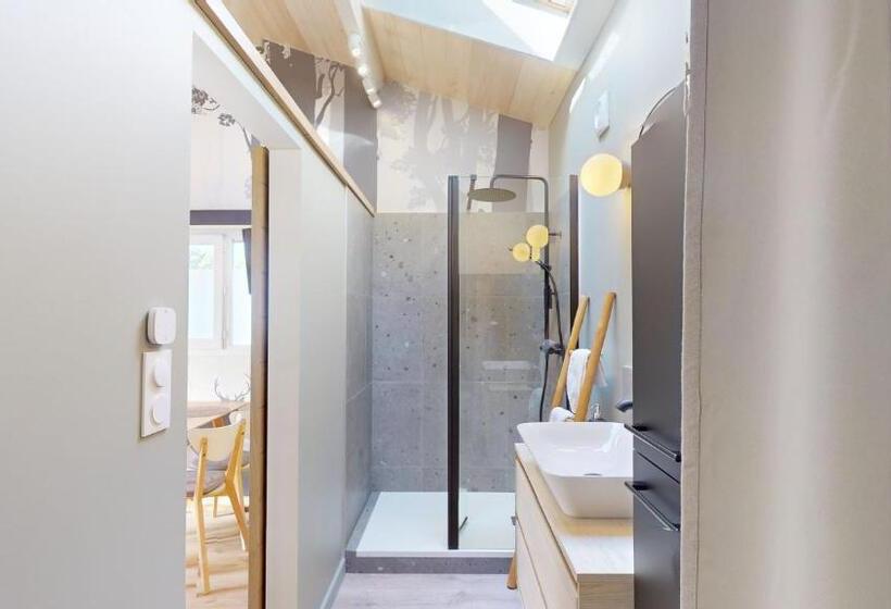 مبيت وإفطار La Planette