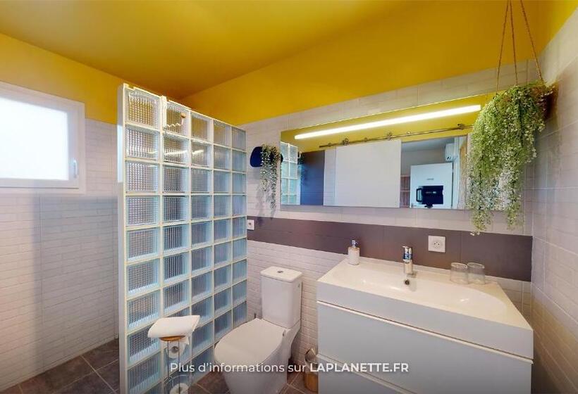 مبيت وإفطار La Planette