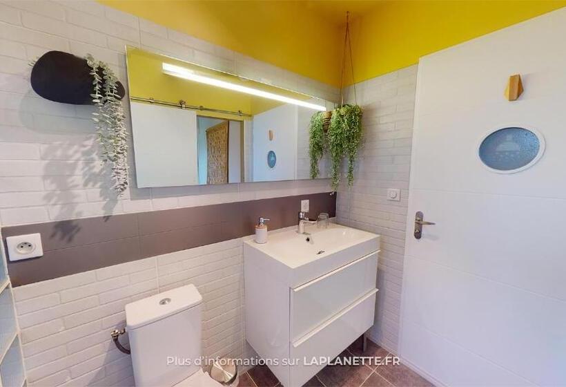 مبيت وإفطار La Planette