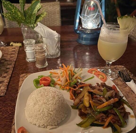 ベッドアンドブレックファースト Mimi Na Wewe Villa