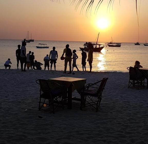 ベッドアンドブレックファースト Mimi Na Wewe Villa