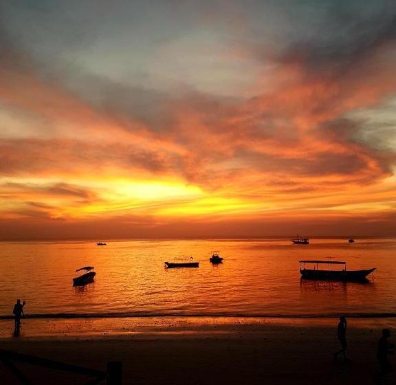 ベッドアンドブレックファースト Mimi Na Wewe Villa