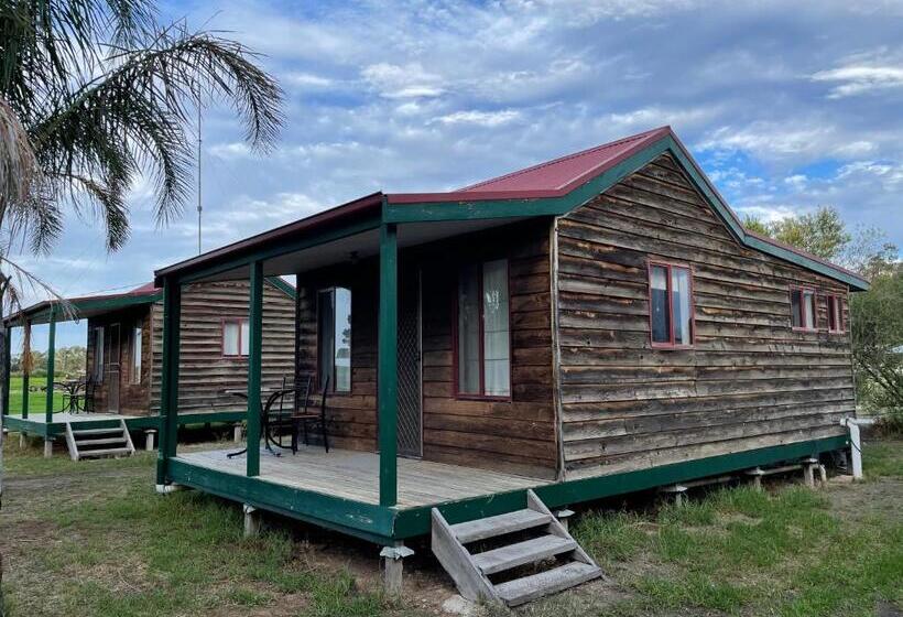 Happy Wanderer Motel Cohuna 70s Style