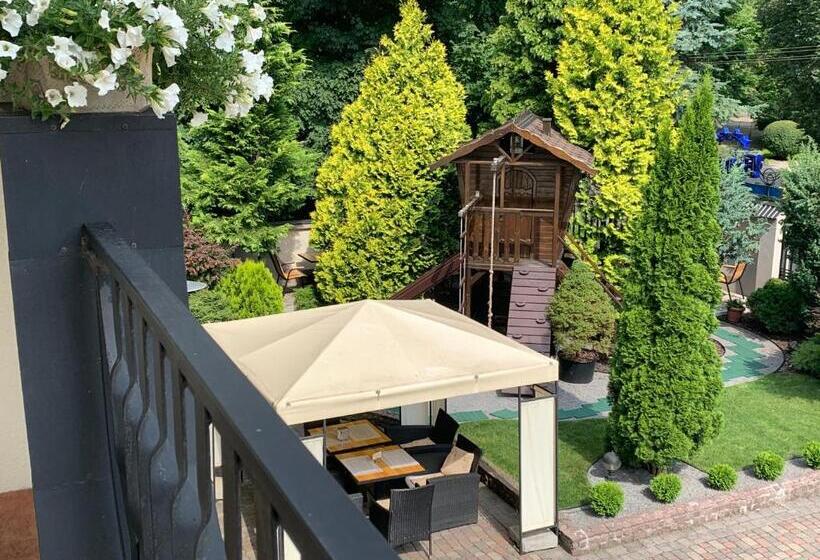 هتل Apartment Eney