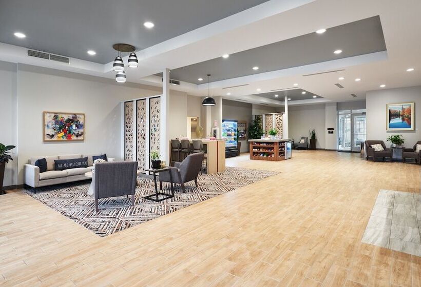 Отель Candlewood Suites Asheville Downtown, An Ihg