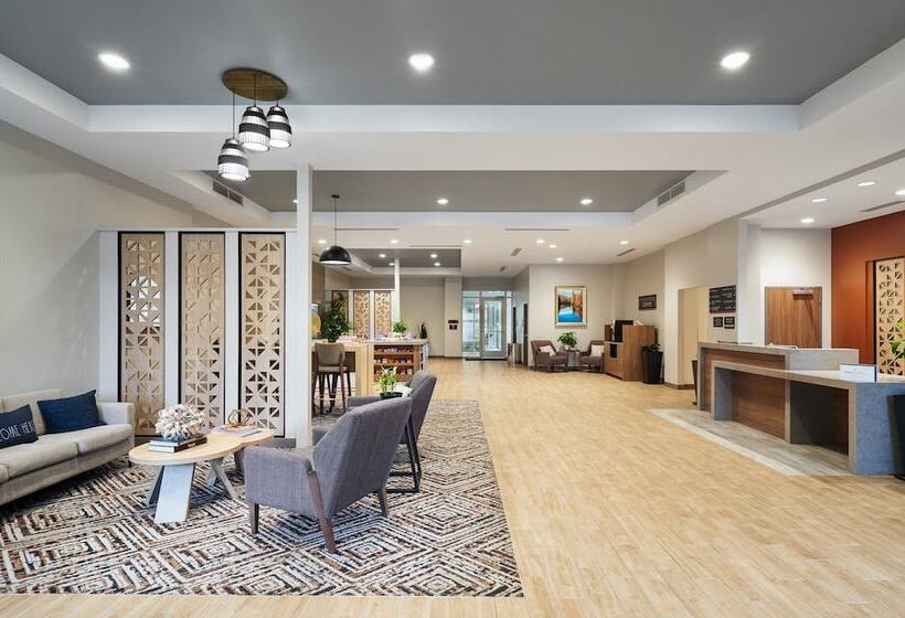 Отель Candlewood Suites Asheville Downtown, An Ihg