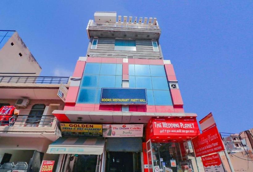 Capital O 72530 Hotel Vivaan