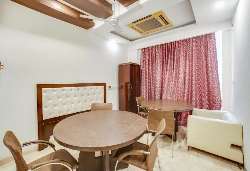 בית מלון כפרי Capital O 77658  Golden Way