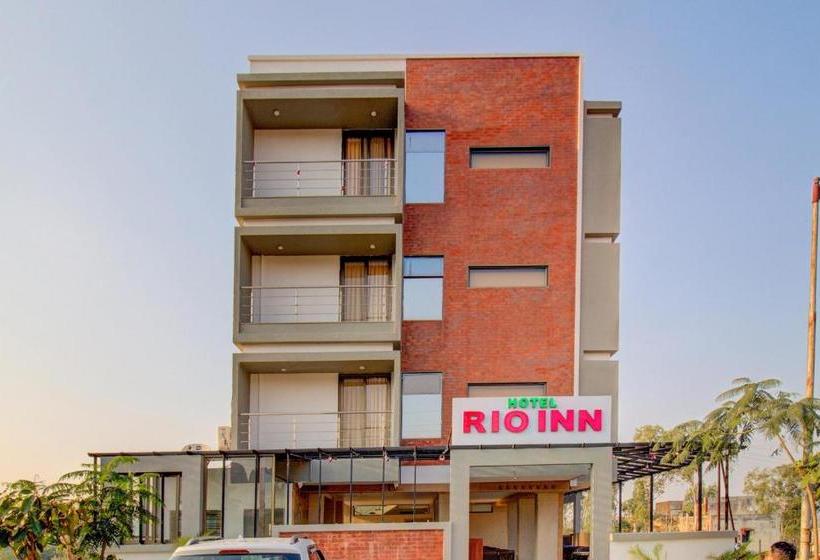 בית מלון כפרי Capital O Nsk181 Rio Inn