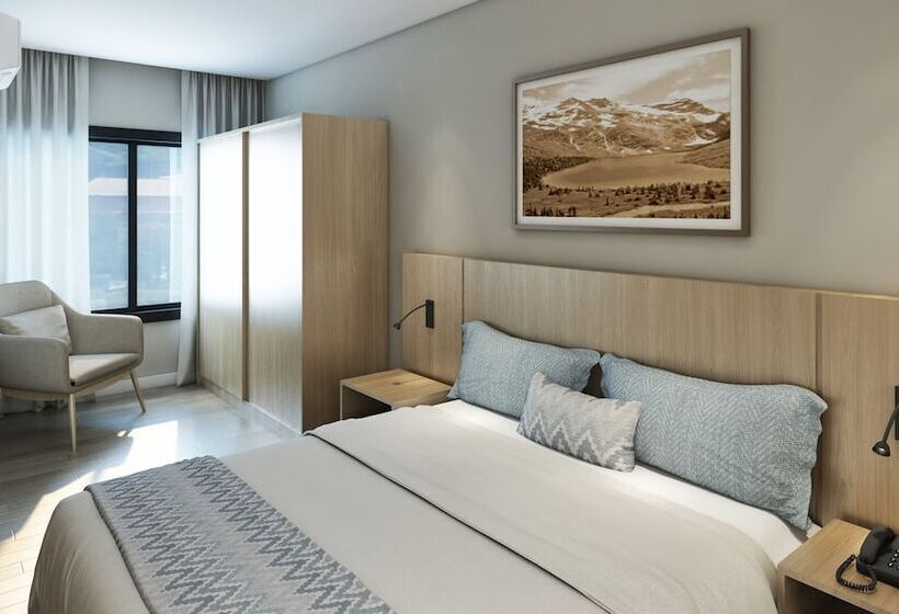 Отель Comfort Suites Sao Jose Do Rio Preto