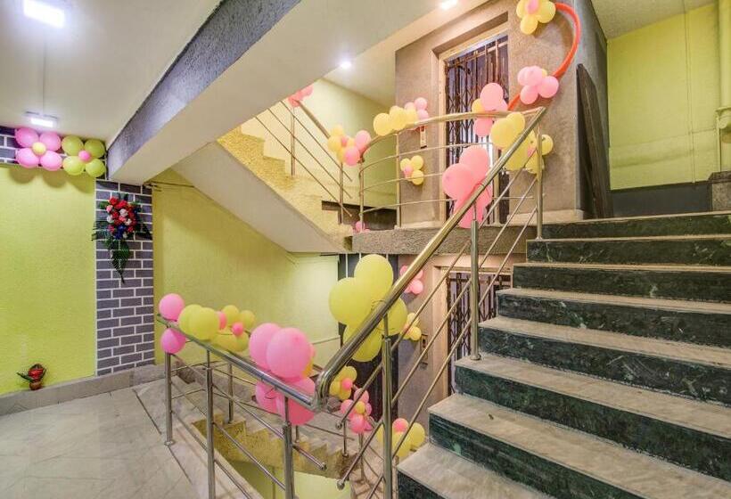 فندق Super Capital O Divira Inn