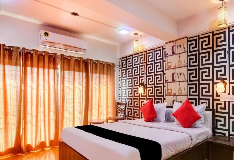 فندق Super Capital O Divira Inn