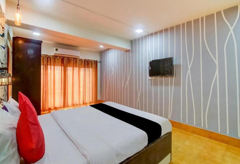 فندق Super Capital O Divira Inn