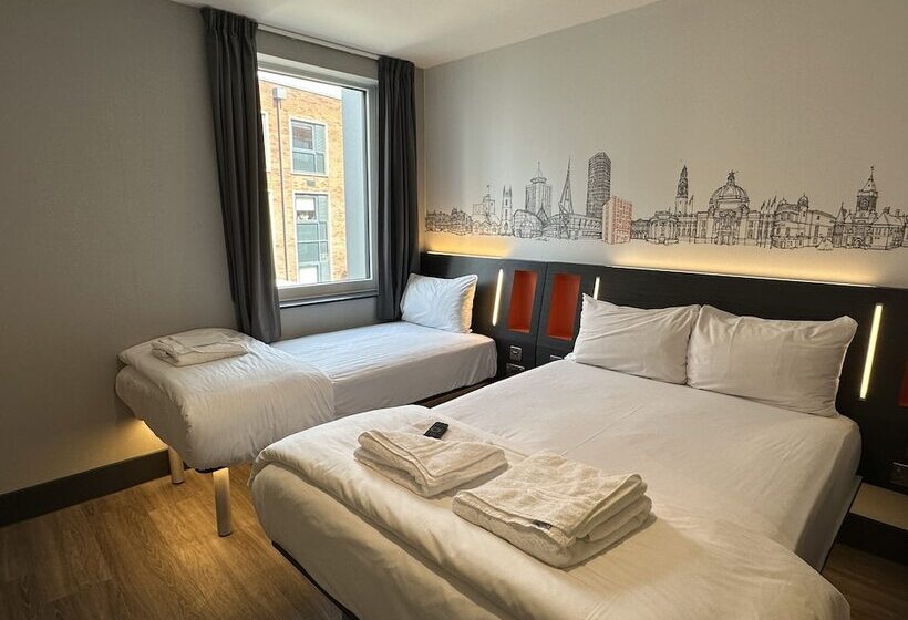 Easyhotel Cardiff