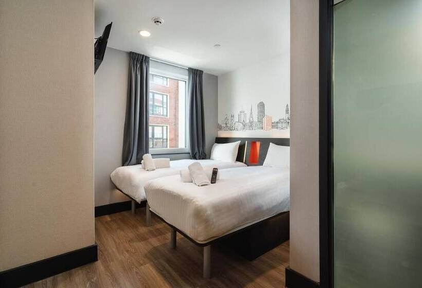 Easyhotel Cardiff
