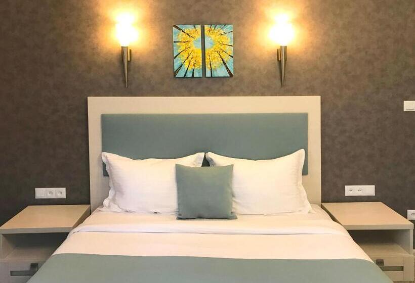 هتل Apartment Eney