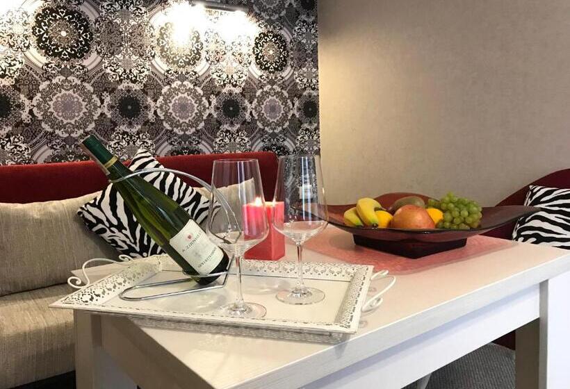 هتل Apartment Eney