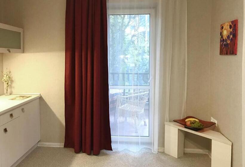 هتل Apartment Eney